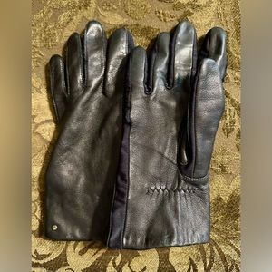 Genuine Leather Black Gloves Size M/L